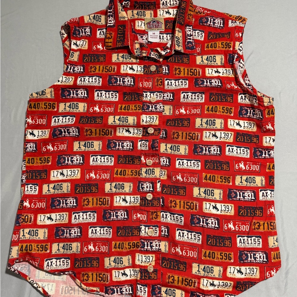 VTG Barn Fly Brand, Red License Plate aop button up vest shirt, men's Medium